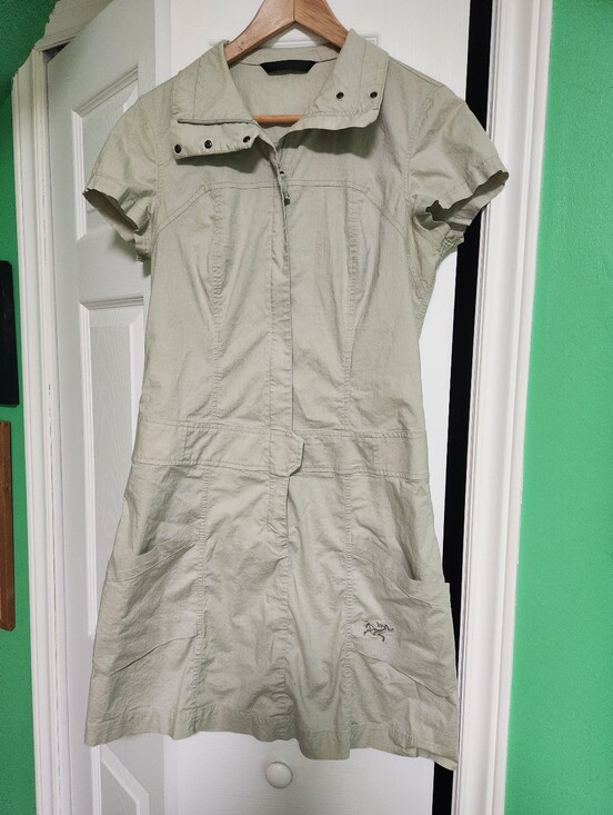 Arc'teryx Dresses & Skirts - Arc'teryx Silver Grey Blasa Drop Waist Utility Dress Size 8